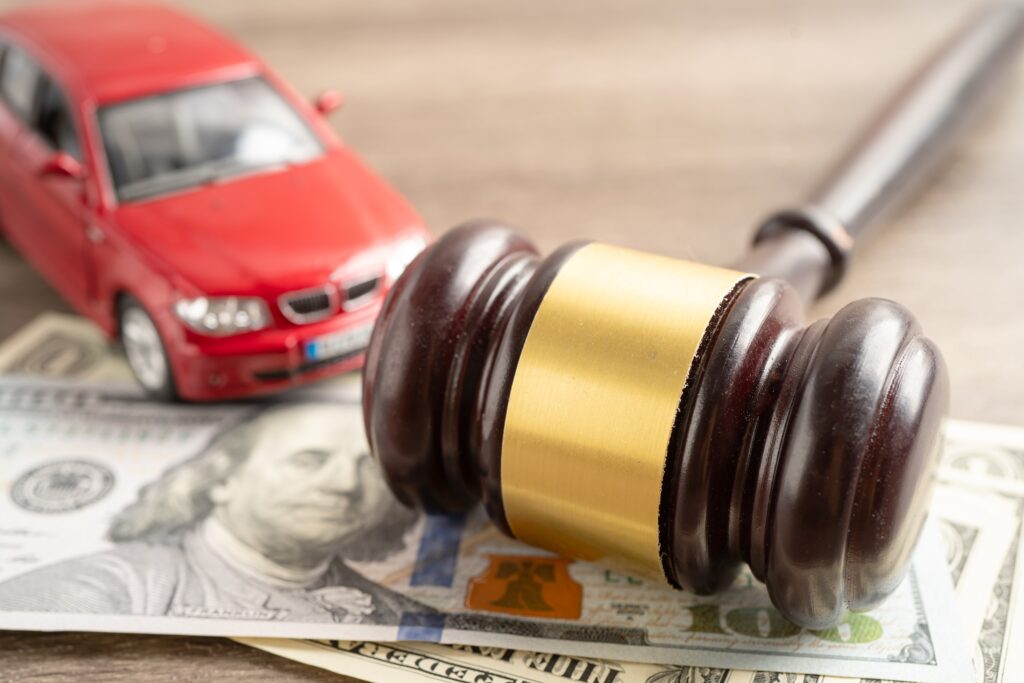 ¿Cómo encontrar al mejor abogado especializado en accidentes automovilísticos cerca de mí?