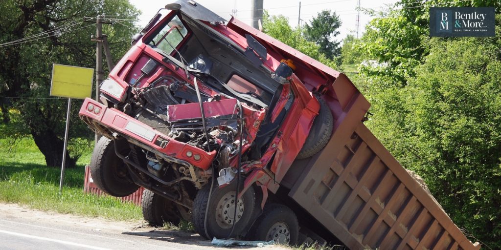 Causas y responsabilidad en los accidentes de camiones con pliegue en California