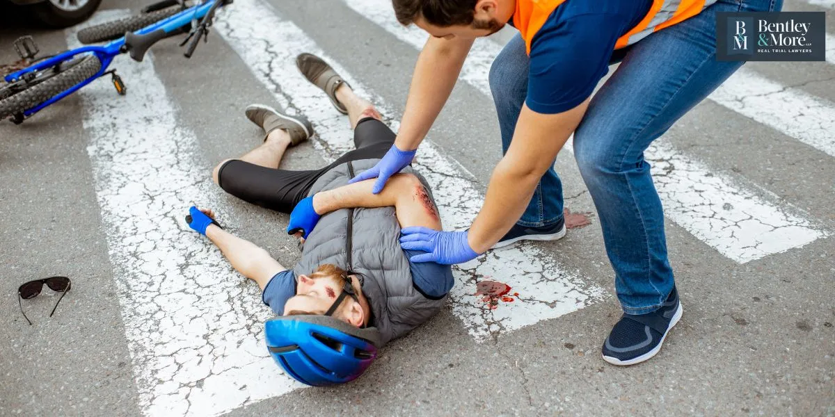 Qué hacer después de un accidente de peatón o de bicicleta en California, paso a paso
